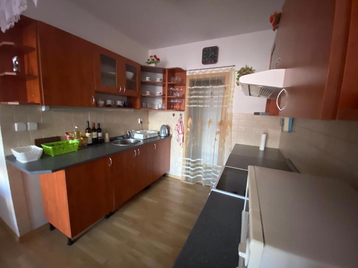 Apartman Tanas Atlantis Tabor Apartment ภายนอก รูปภาพ